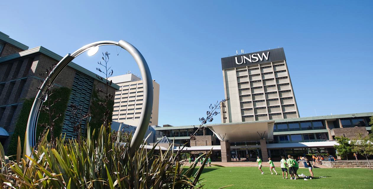 威尔士大学